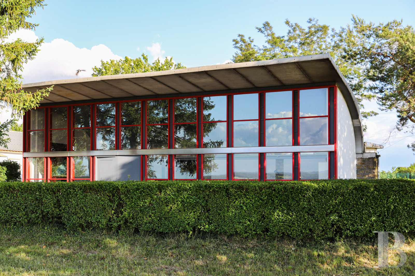 En Meurthe-et-Moselle,  un ancien clubhouse d’aérodrome réalisé par Prouvé et Le Corbusier - photo  n°21